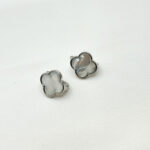 Серьги Клевера с перламутром в серебре